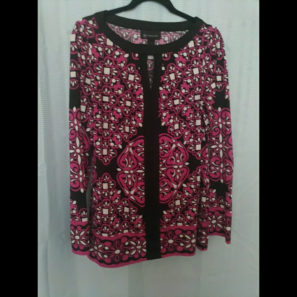 I.N.C. Company Peek a boo top Size M
